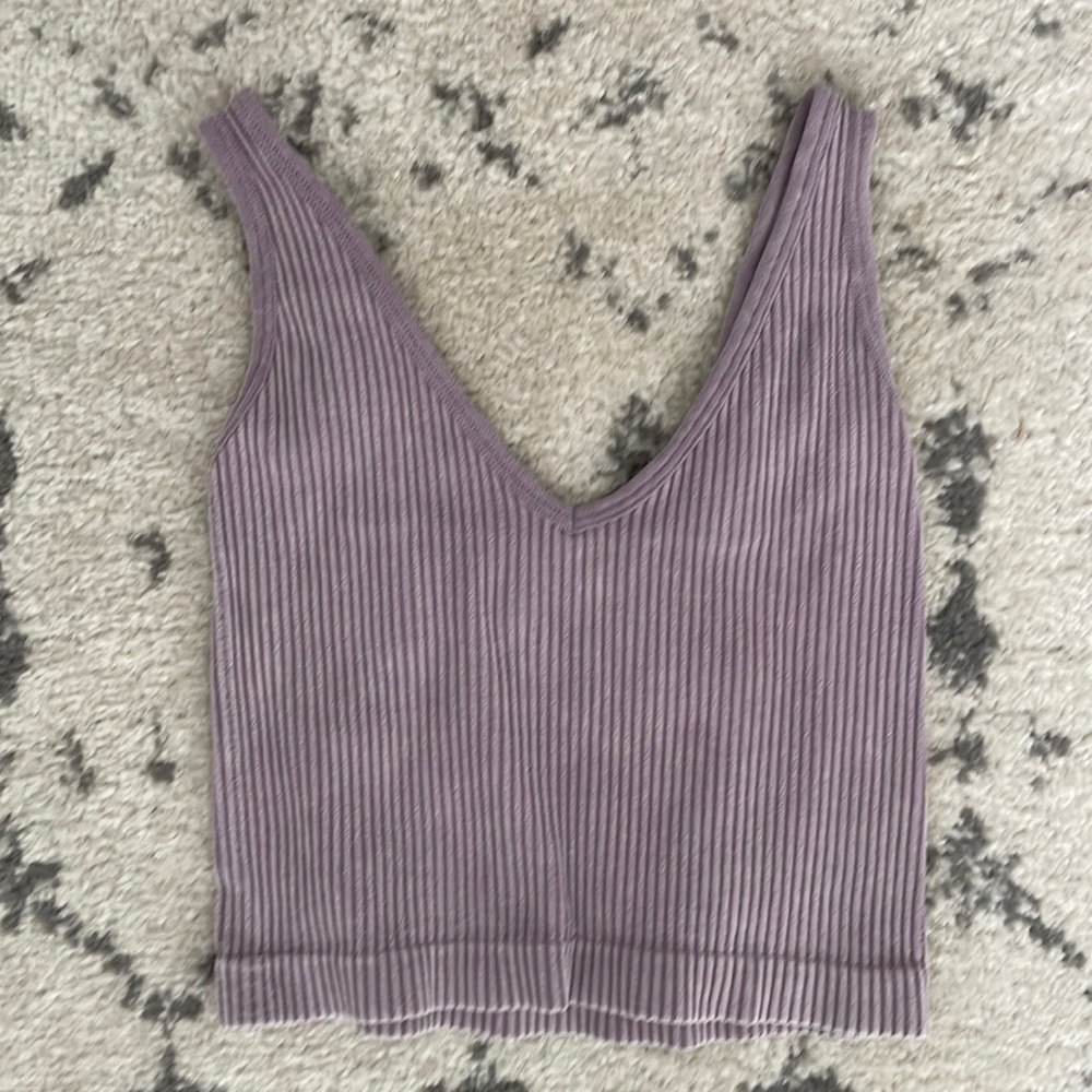 V-Neck tank